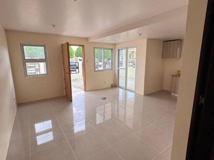 FOR SALE / ASSUME BRAND NEW READY FOR OCCUPANCY SCARLET IMPROVED MODEL NEAR MAIN ENTRANCE MANSFIELD