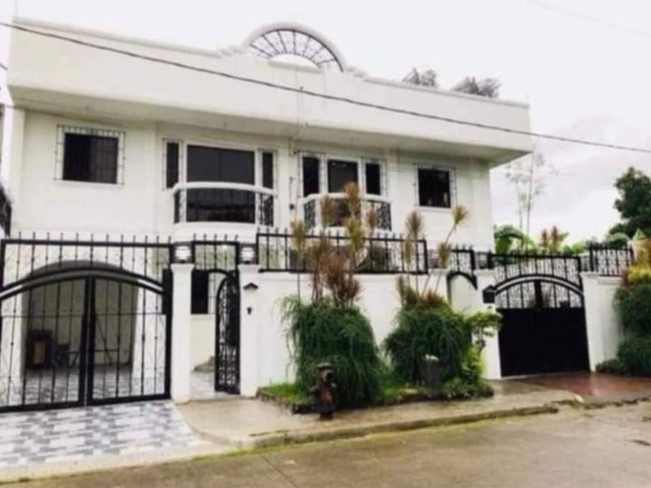 3-bedroom Duplex House For Rent in an Exclusive Subd. of Quezon City