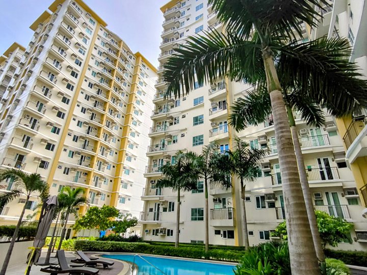 for sale condo in pasay palm ebach west rent to own near macapagal roxas blvd pasay