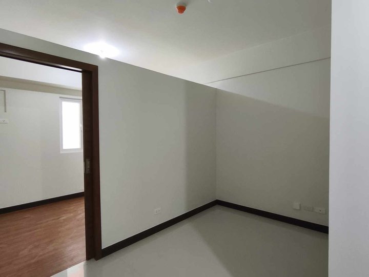 Ready for occupancy condo in pasay one bedroom city liberdad taft avenue
