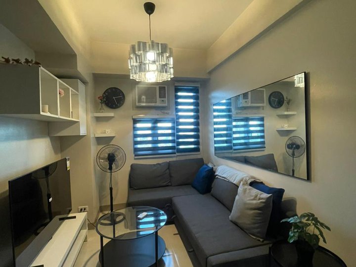 2 Bedroom Condo with Parking  Fully Furnished for Rent in QC Metro Mla