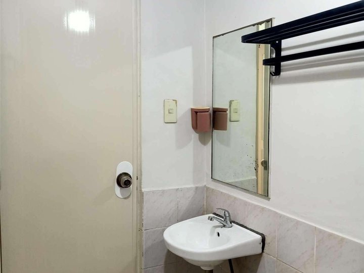 Affordable Studio Living at Cambridge Village Only 2,175,000!
