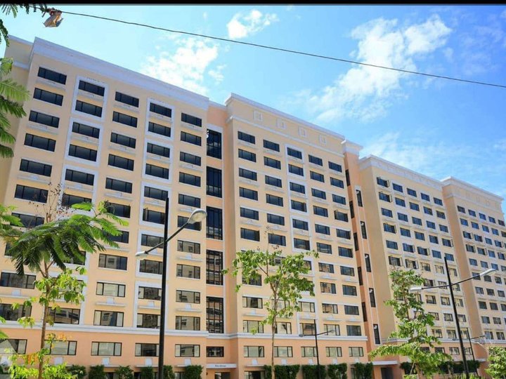 For Sale: 1BR Loft-Type Condo at Cambridge Village Only 2,900,000!