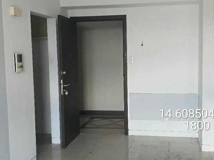 Foreclosed 36.50 sqm 1-bedroom Residential Condo For Sale in Eastwood Quezon City