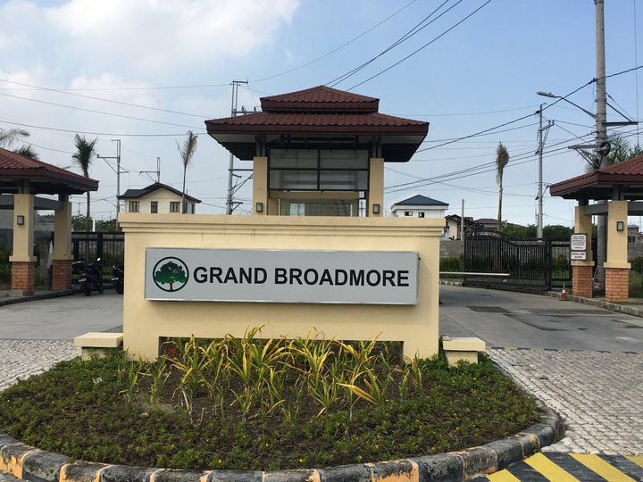 100 sqm. Residential lot for sale in gen.trias cavite