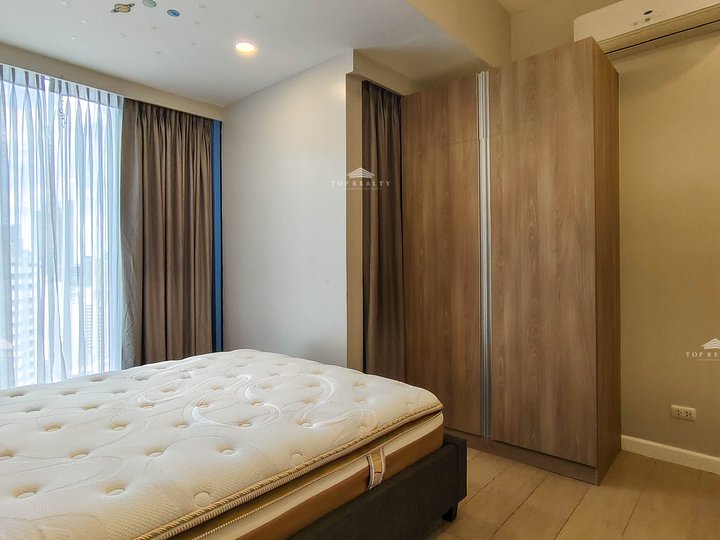 2 Bedroom 2BR Condo for Rent in Three Central, Makati City