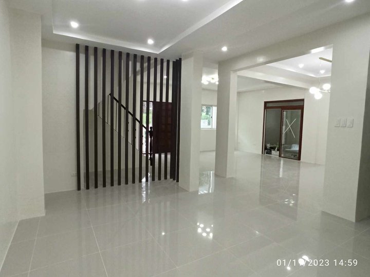 6 Bedroom - RFO House and Lot in Valley View Executive Village Cainta