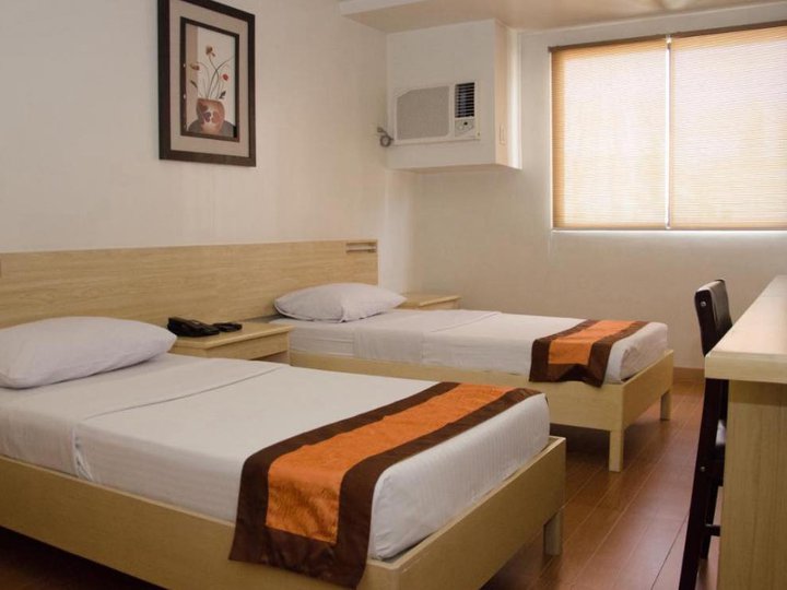 BOUTIQUE HOTEL FOR SALE IN MAKATI CITY NEAR AYALA AVENUE