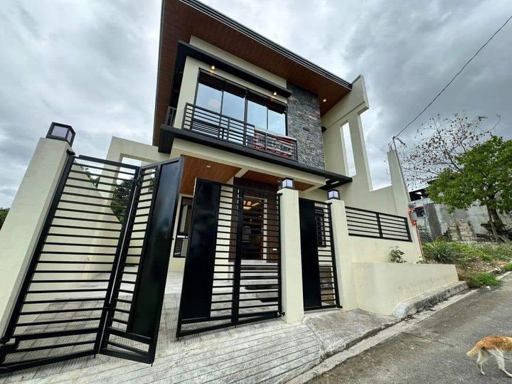 3- bedroom house and lot in Cupang Antipolo Boundary Champaca Marikina Heights Flood Free