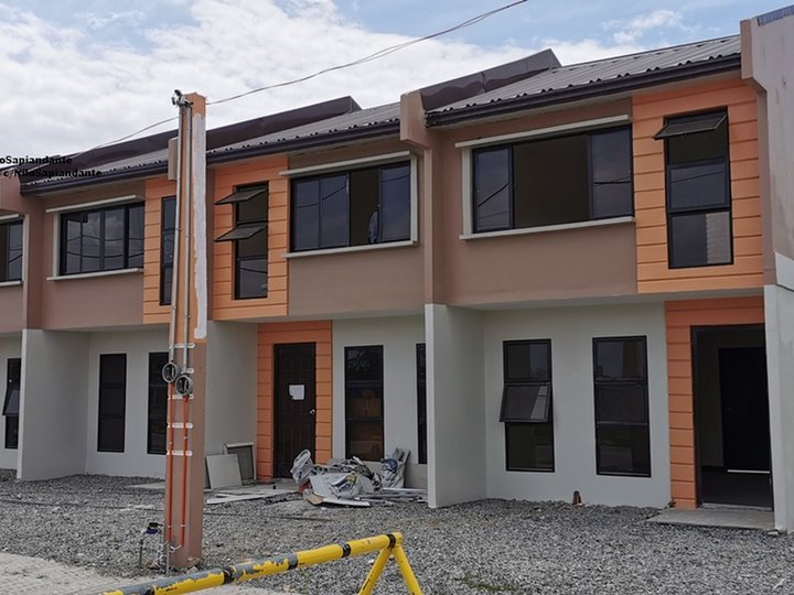 AFFORDABLE TOWNHOUSE FOR SALE  IN BULACAN NEAR PNR STATION