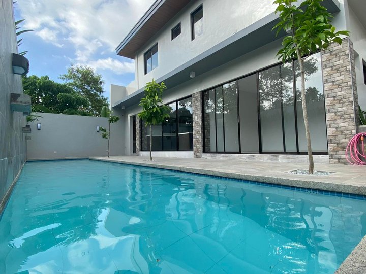 5 Bedroom Semi Furnished House and Lot Commonwealth Quezon City