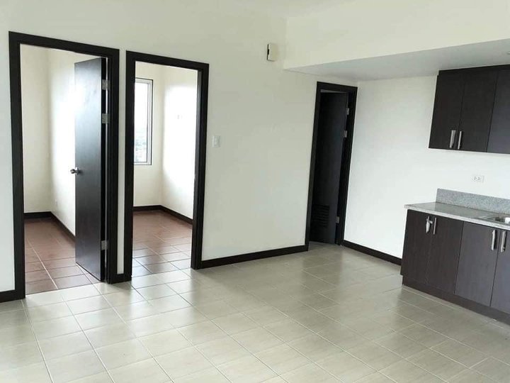 Brandnew 2 Bedroom spacious unit for sale 40k monthly RFO Rent to own