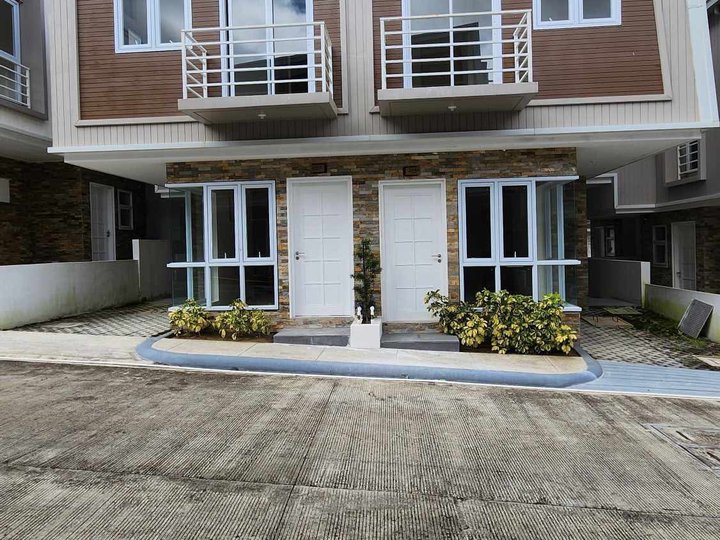 Brand-New Ready-for-Occupancy Duplex House in Tagaytay City