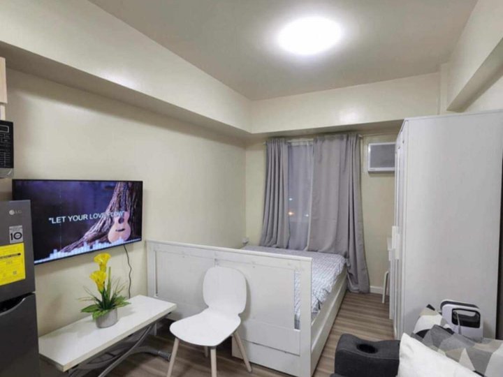 Fully furnished studio unit condo for rent/lease in Taguig Metro Manila