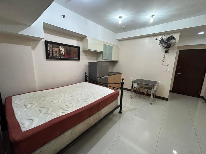 Condo for rent in Mckinley Hill Taguig semi furnished studio Viceroy