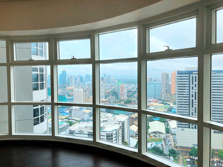 Twin Oaks East Tower Greenfield District Condominiums and Apartments in