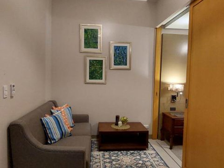 One Uptown Residences 1-Bedroom Pasalo