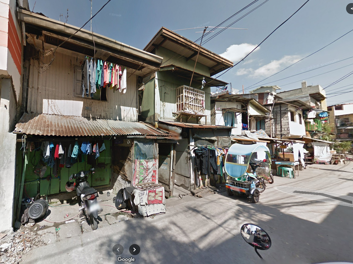 FOR SALE  96.50 SQ M LOT WITH OLD HOUSE  CRISTOBAL ST., PACO, MANILA  NEAR BARANGAY HALL