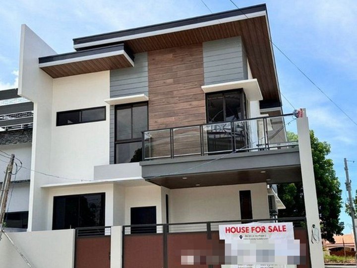 4-bedroom Single Attached House For Sale in Talisay Cebu