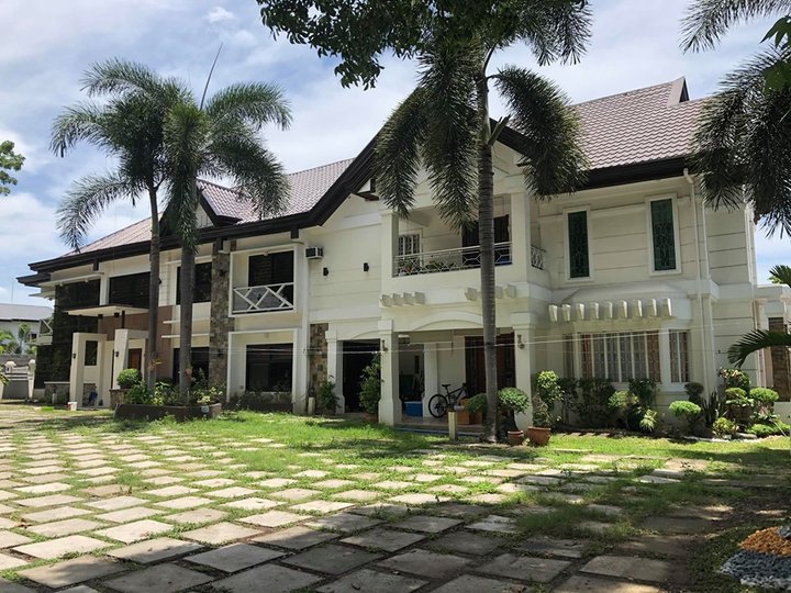 10 Bedroom 10 Carpark House and lot for sale in San Fernando Pampanga