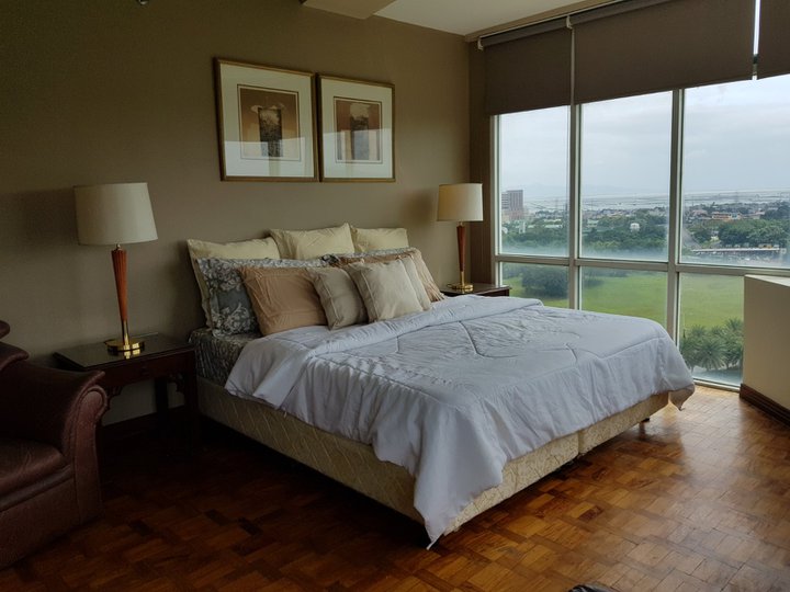 Spacious 3 Bedroom Unit For Sale at Aspen Tower, Filinvest Alabang