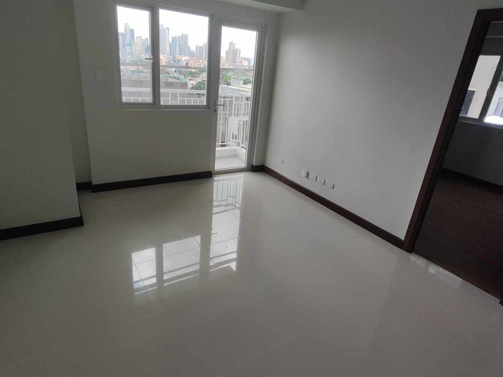 two bedroom Best investment in the middle of 3 major cities in Manila