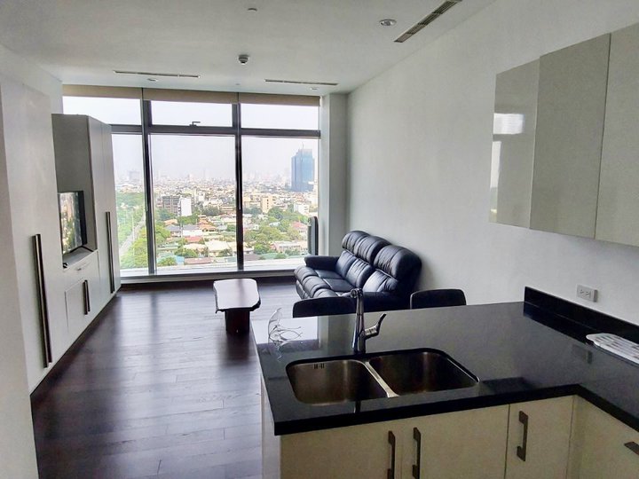 1 Bedroom Condo Unit For Sale in Trump Tower Makati Metro Manila