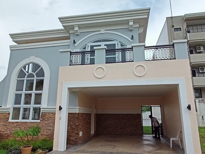 Lot For Sale in Alabang Muntinlupa   IRENE HOUSE MODEL - Versailles
