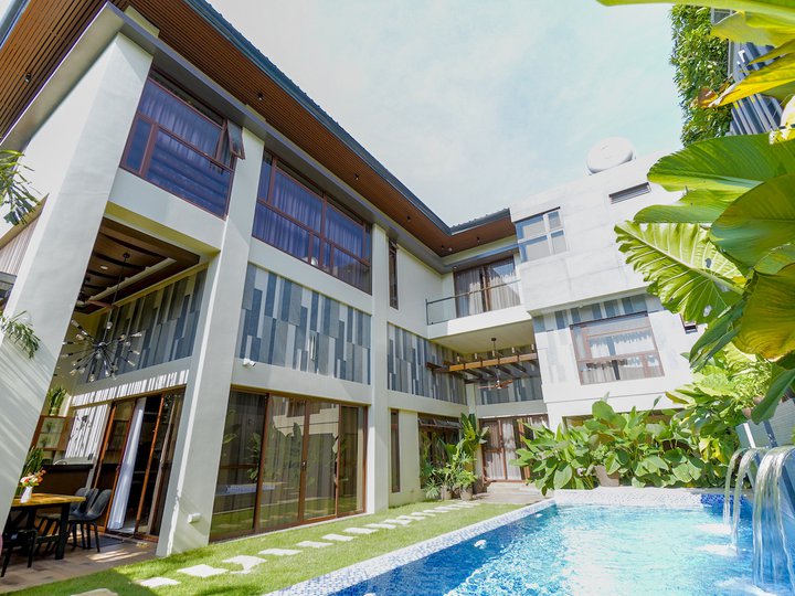 Brand New Luxury 6 Bedroom House and Lot For Sale in Multinational Village,Paranaque
