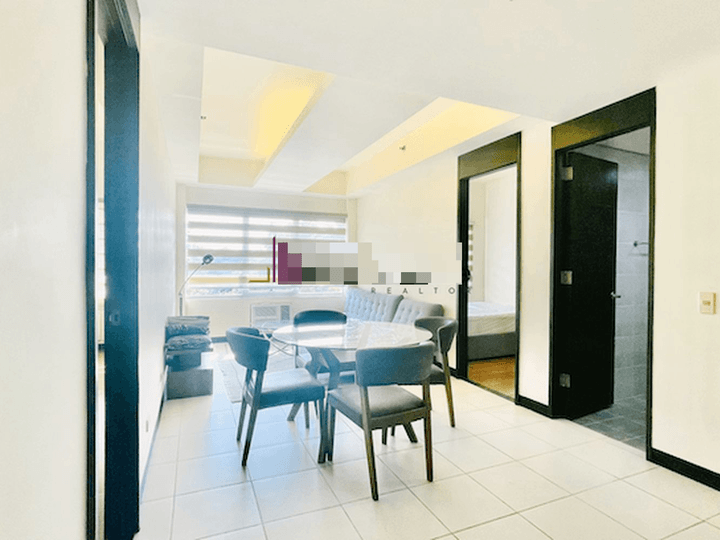 2 Bedroom Condo Unit For Sale in Fairways BGC Taguig Metro Manila