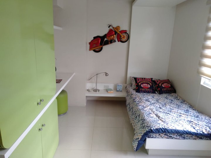 2 Bedroom Unit for Sale in University Tower 4 Sampaloc Manila