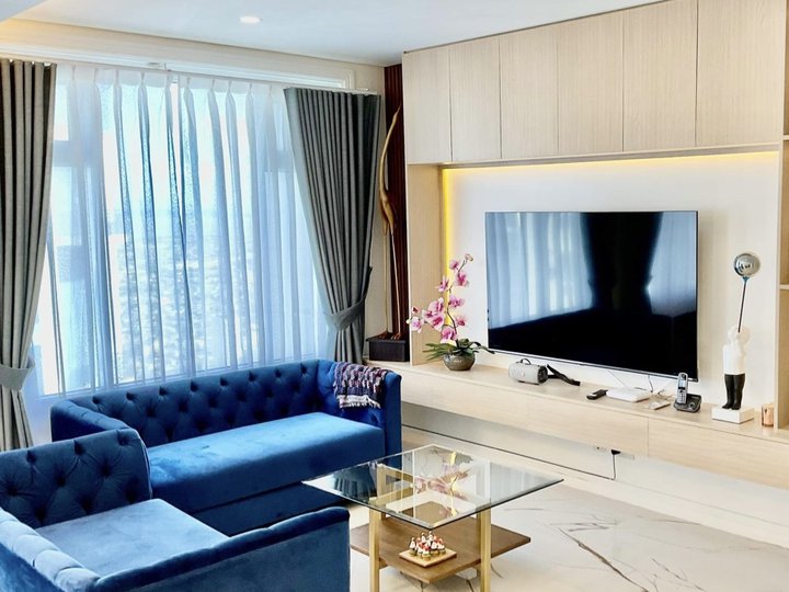 Interior Designed 3 Bedroom Condo For Sale at Trion Tower 2 BGC / Bonifacio Global City / Taguig