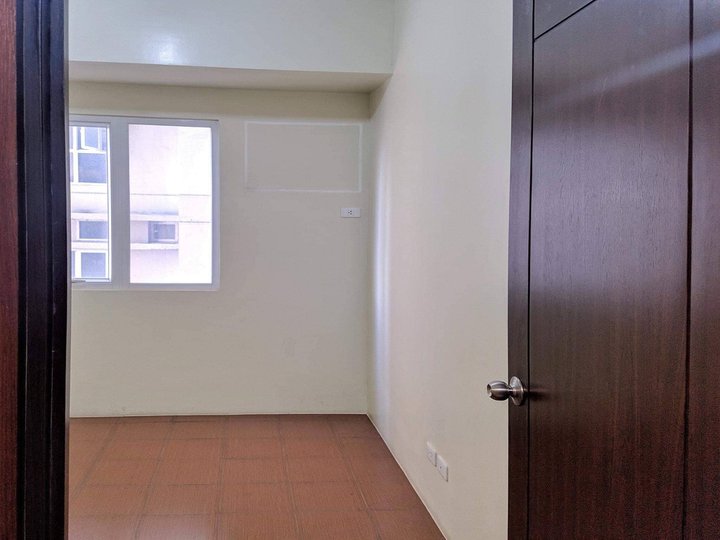 Condo Ready for Occupancy 2-BR 37.5 sqm 25K Monthly Only Boni Mandalu