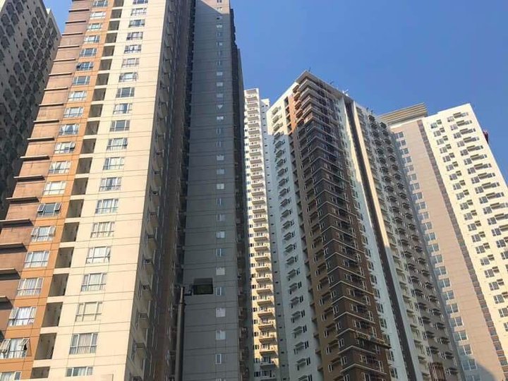 Rent to Own Condo facing City View in Mandaluyong 25K Monthly