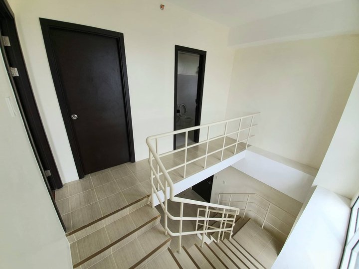 Ready for Occupancy Penthouse Bi Level 115 sqm in Pasig near Ortigas