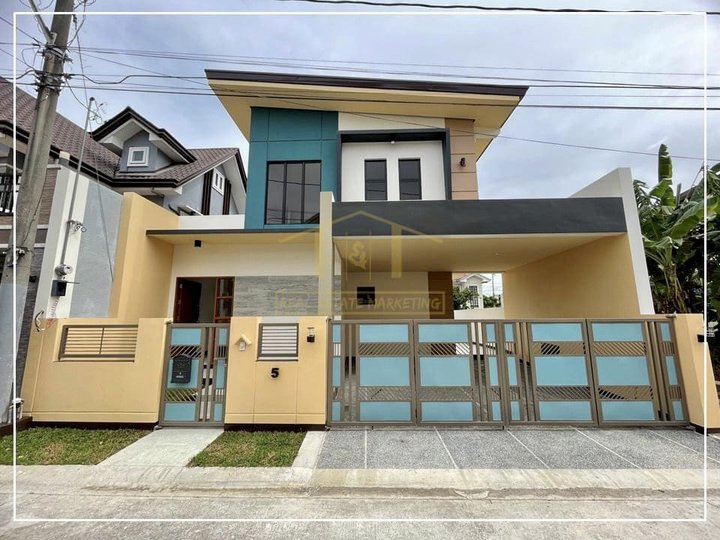 4 Bedrooms House and Lot for Sale in Imus Cavite