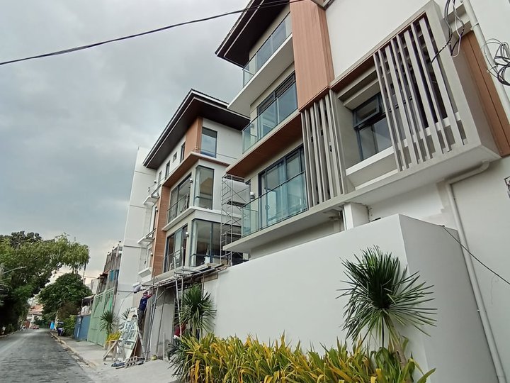 Luxurious 4 Bedroom Townhouse for Sale in Paco Manila