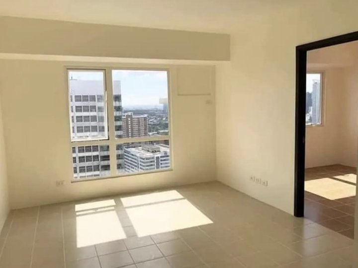 50.32 sqm 2-bedroom Condo For Sale in Pioneer Mandaluyong Metro Manila