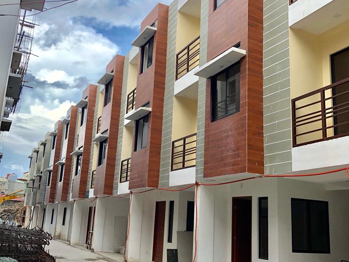 Brand New 3 Bedroom Townhouse for Sale in Moonwalk Paranaque