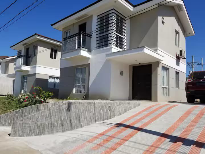 3-bedroom Single Attached House For Rent in Nuvali Calamba Laguna