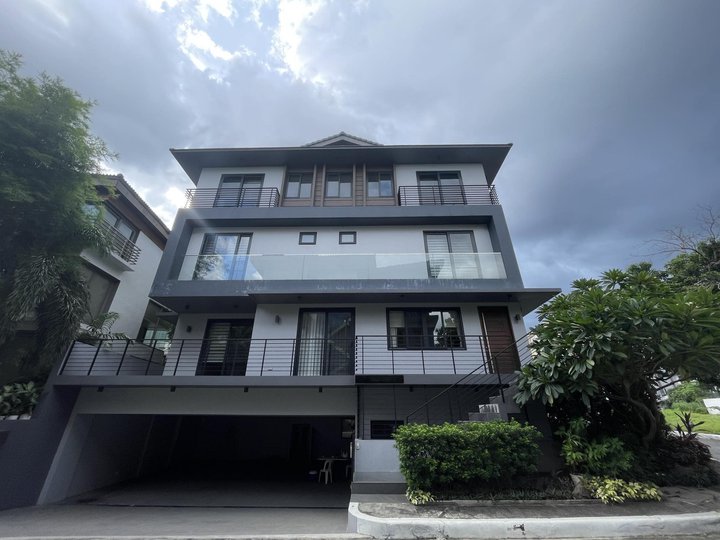 5 Bedrooms 5BR House and Lot for Rent in McKinley Hill, Taguig City