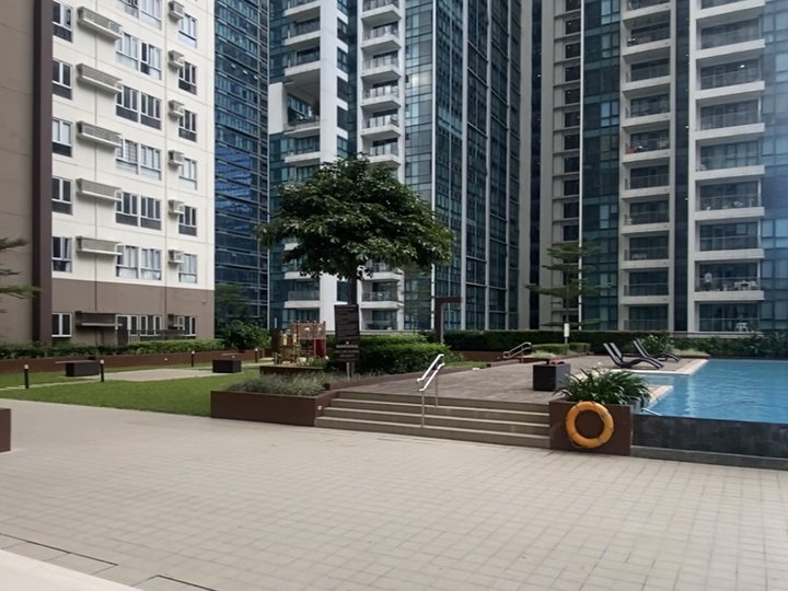 RFO Condo for sale in BGC Taguig - The Montane