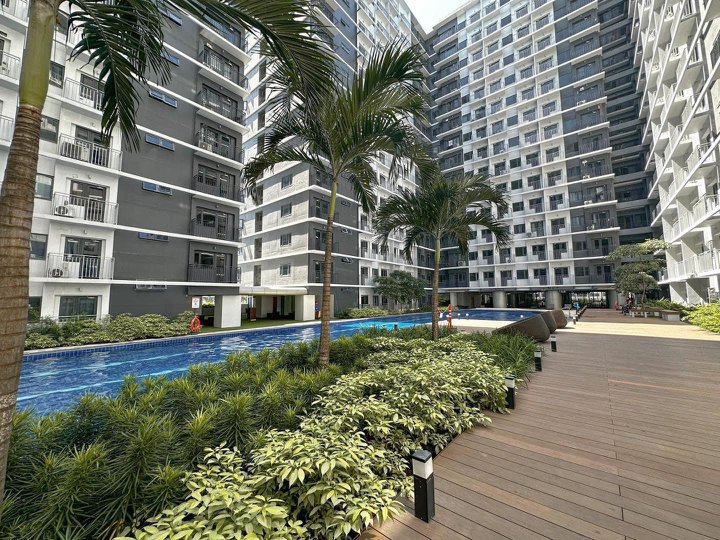 SMDC Shore 3 Residences Family Suite with Balcony Condomium