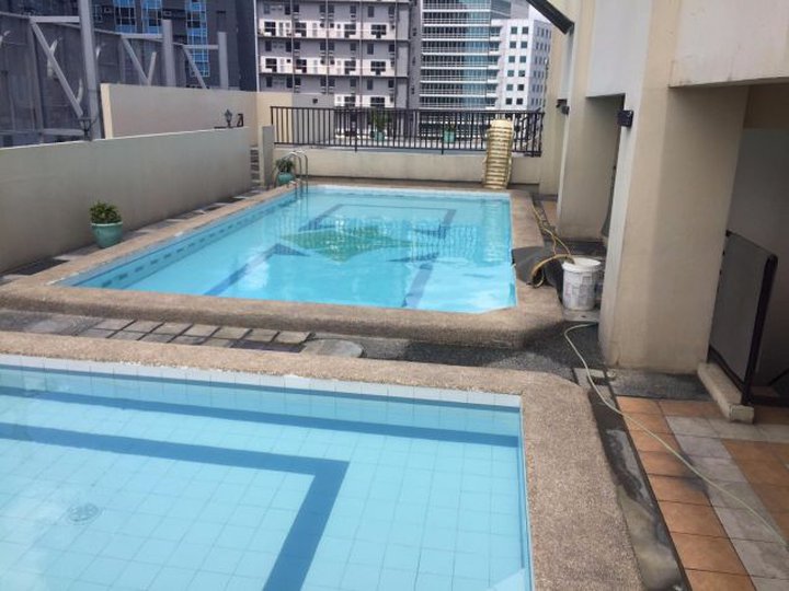 3 Bedroom Condominium for Sale at Grand Emerald Tower, Pasig City