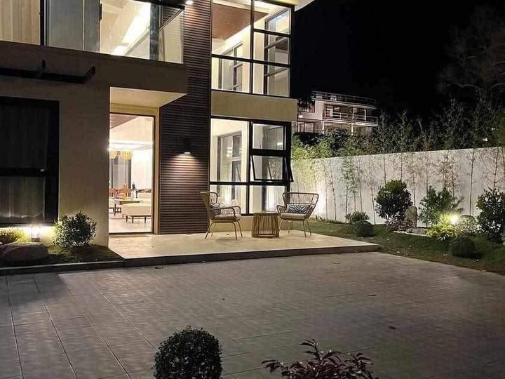 Magnificent 5-Bedroom House for Sale - Punta Fuego in Batangas