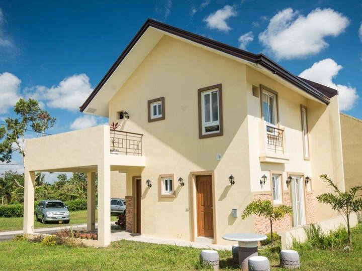 RFO 2BR House & Lot with golf course view For Sale in Silang-Tagaytay