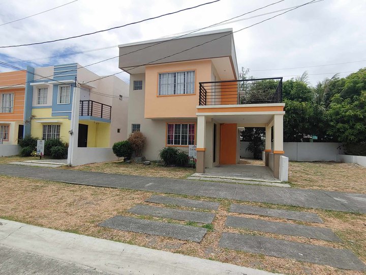 3-bedroom Single Attached House For Sale in Imus Cavite Danna Park Infina Kawit