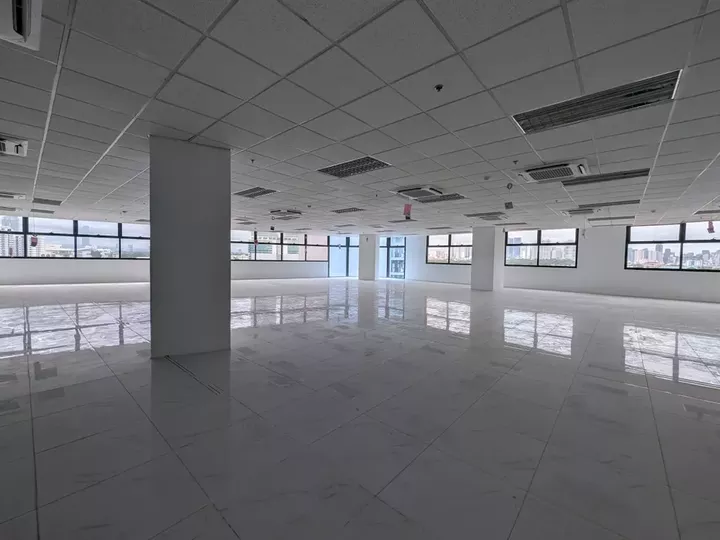 Office (Commercial) 237.52sqm For Rent in MG Tower II - Shaw Boulevard, Mandaluyong, Metro Manila