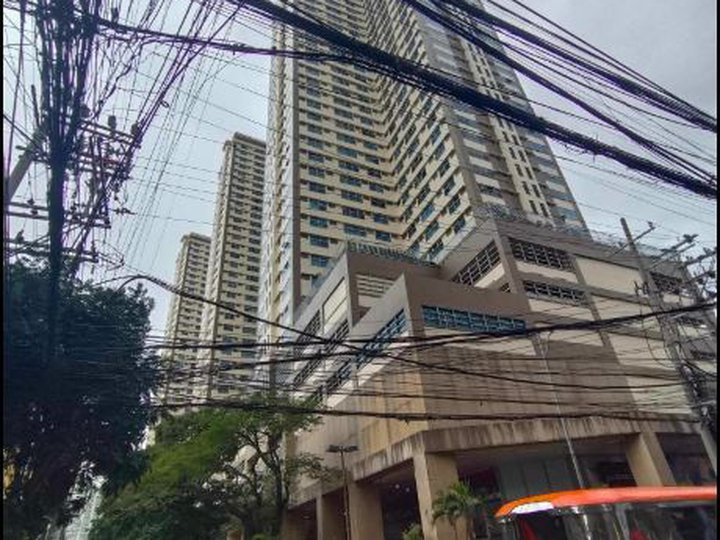 Foreclosed 89.65 sqm 2-bedroom Residential Condo For Sale in Manila