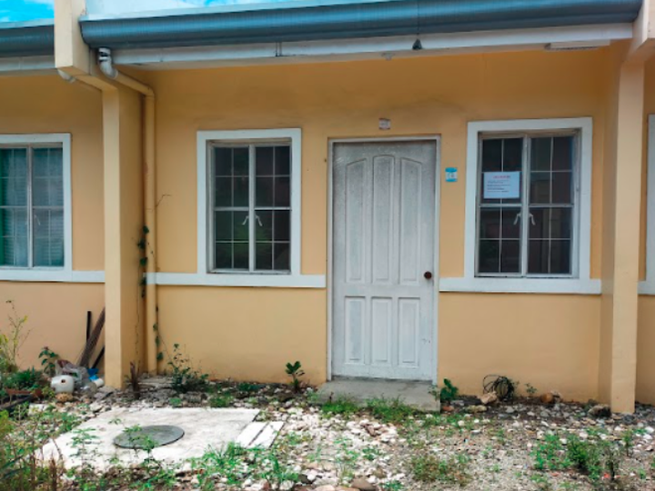 Rowhouse For Sale in Pavia Iloilo [House and Lot 🏘️] (November 2022) in